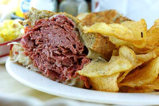 7 Best Delis in Florida!