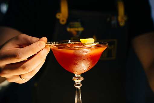 The 9 Best Theme Bars in Florida!